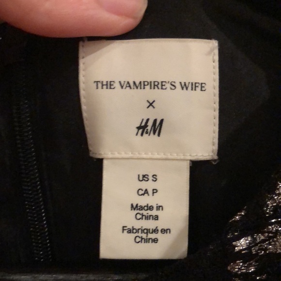 The Vampire’s Wife x H&M Black Silver Lace-Style Midi Dress - Picture 4 of 13